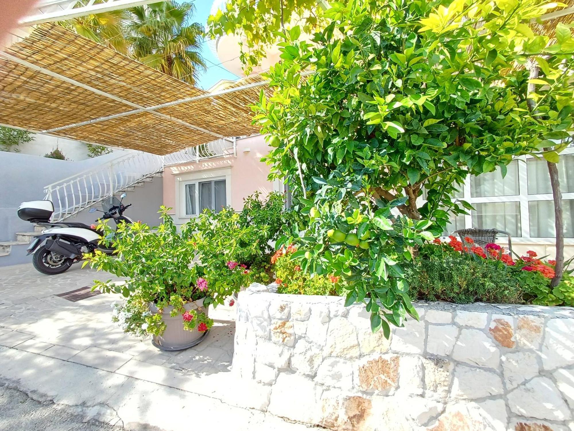 Apartments Jaksic Trogir Eksteriør bilde